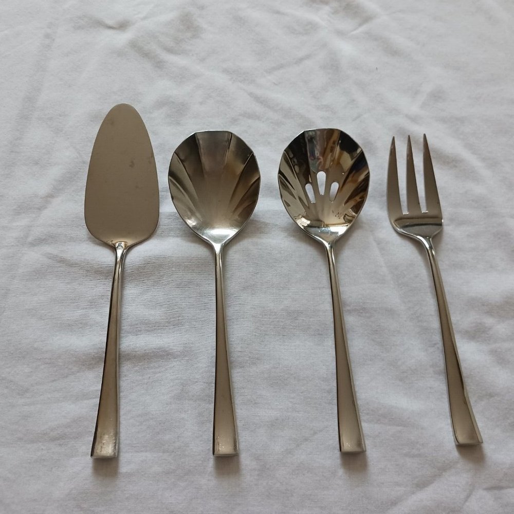 Fortunoff FTU26 Korea 18/8 Stainless Steel 4-pc 2 Serving Spoons Meat Fork Pie